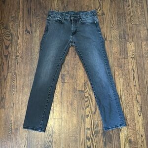 listing-status-banner